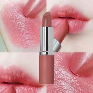 🆕 Clinique Lipstick “bare pop”
